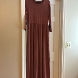 Dresses - Maxi Dress Dresses - Maxi Dress
